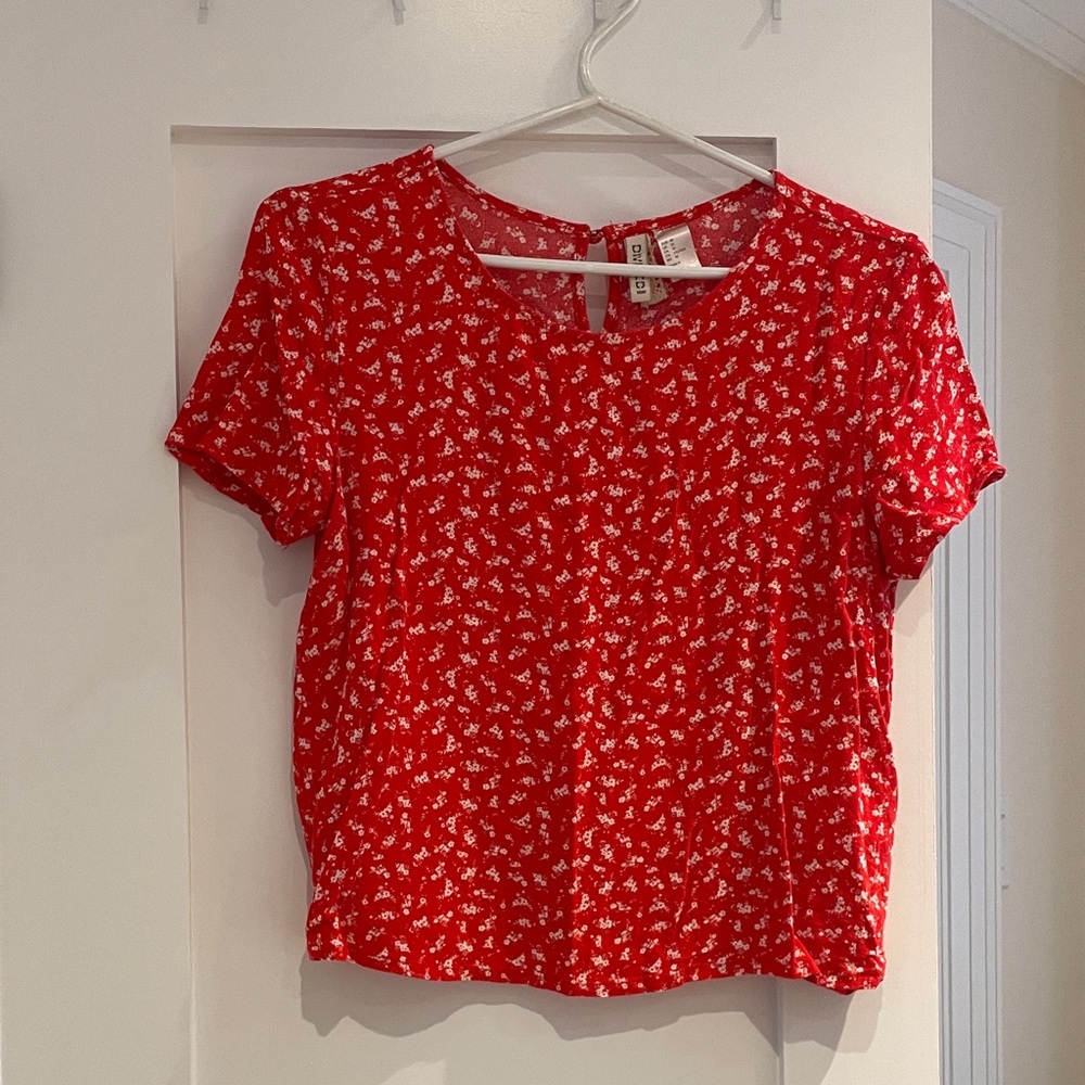 H&M Red Short-Sleeve Floral Print Tee